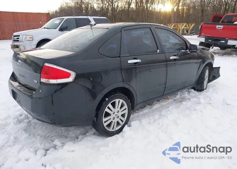 2010 Ford Focus Sel z USA, uszkodzony, nr VIN 1FAHP3HNIAWI57556